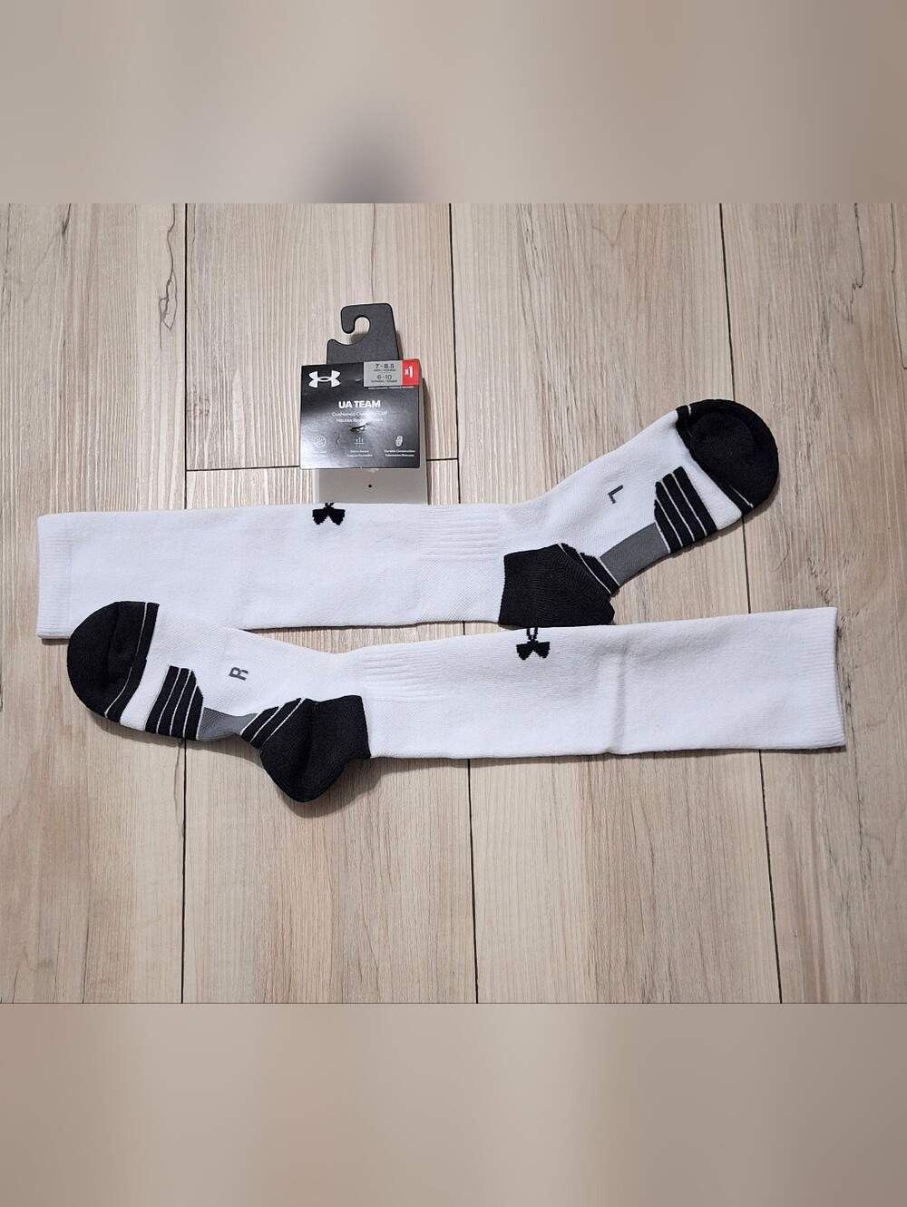 Under Armour White and Black UA Team Performance Over The Calf Socks